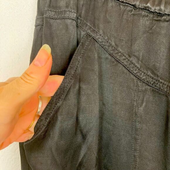 NWT Anthropologie Marrakech black satin front zip flowing pants runs big - Picture 5 of 11